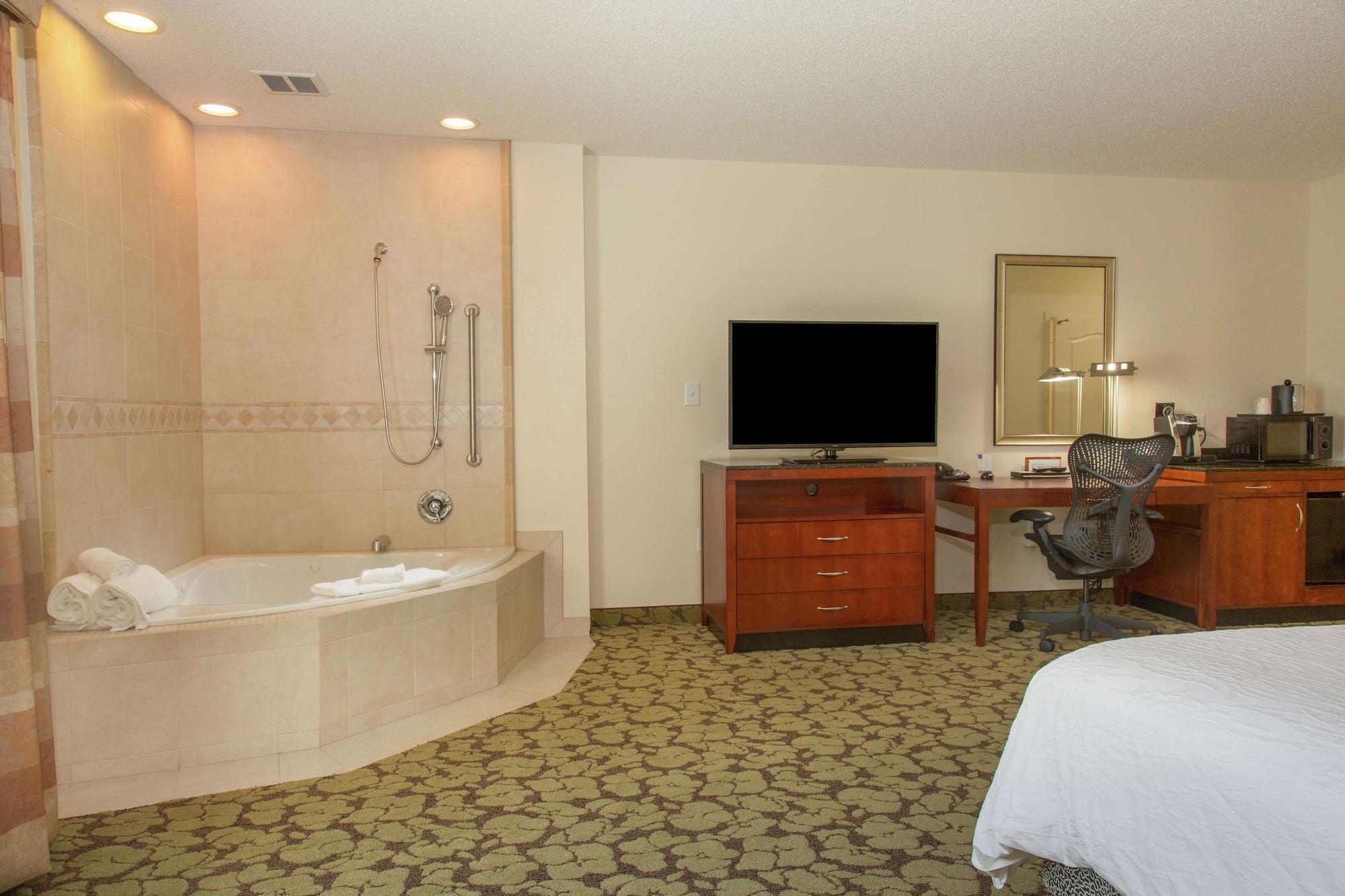 Hilton Garden Inn Myrtle Beach/Coastal Grand Mall Екстериор снимка