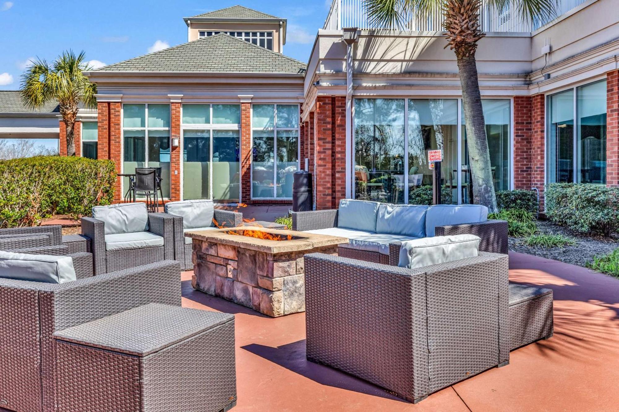 Hilton Garden Inn Myrtle Beach/Coastal Grand Mall Екстериор снимка