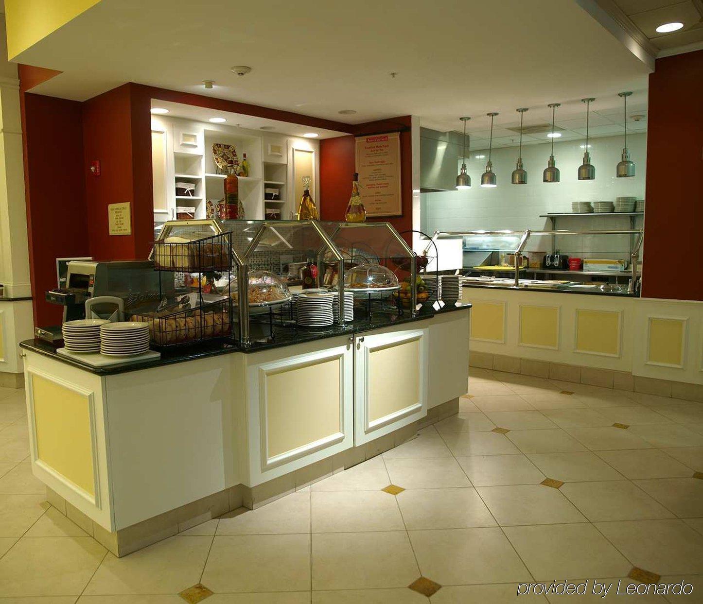 Hilton Garden Inn Myrtle Beach/Coastal Grand Mall Ресторант снимка